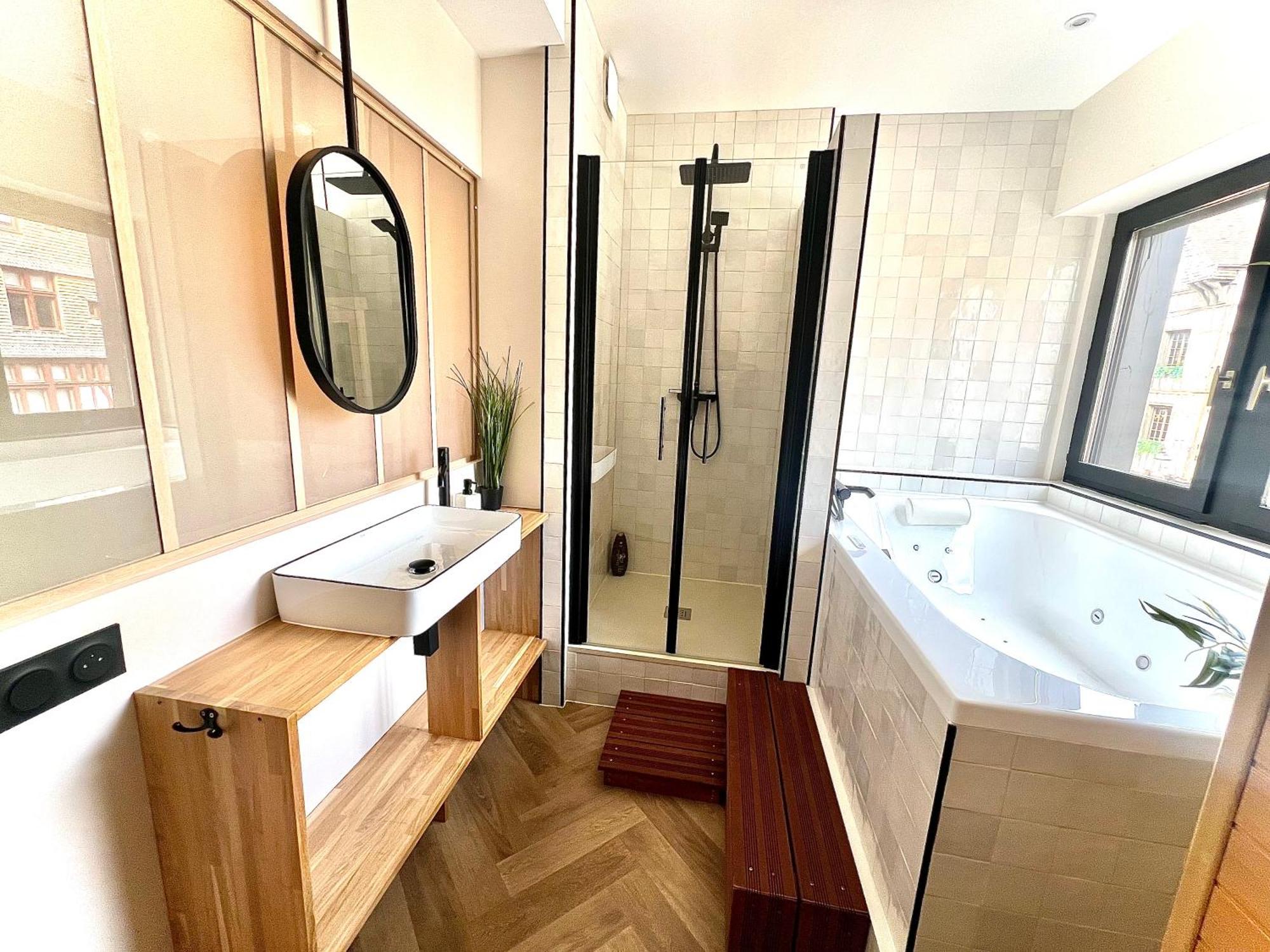 Et Sauna Luxueux Hyper Centre *